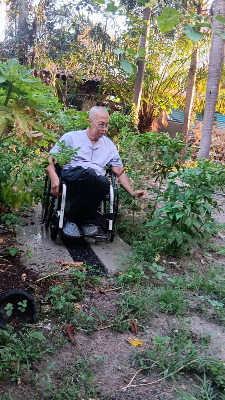 มูลนิธิคุณพ่อเรย์